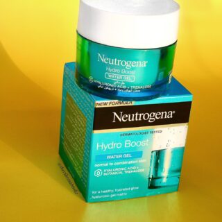 Recently I have been taking dip in to the @neutrogename hydro boost water gel moisturizer which was talk of the town when launched.

💧The packaging is very sturdy and classy. I wished they would have provided a stick to scoop out the product.

💧The texture is gel like, very smooth and silky. 

💧The consistency is slightly runny but get absorbs quickly into the skin. 

💧It’s light in weight, oil free and non greasy moisturizer.

💧 It has performed excellent on my sensitive combination skin without observing any irritation or acne after use.

💧 In addition to this, it has improved my skin texture by nourishing and providing extra moist and hydration it required. It’s more supple and plumpy now.

💧I would highly recommend this product thought it’s pricey by worth every penny spent.

#skincare #neutrogena #indianskincareblogger #skincareproducts #productphotography #beautyblogger #dubaibeautyblogger #dubaiblogger #skincarecommunity #honestreview #highlyrecommend #undiscovered_muas #discoverunder10k #thevibrantbirdie #explorepage