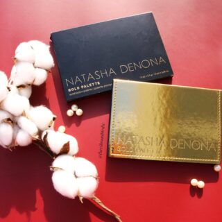 Drum roll🥁 for this beauty @natashadenona Gold palette 
🔸
I dreamt to have this palette in my vanity box and this 50th UAE anniversary celebration sale made it come true..
🔸
One of the most expensive palette I have ever purchased and looking at the pigment (swipe right for 4th picture) was all justified for all the penny spent.
🔸
The texture, pigment and color choices in gold palette is brilliant .. the staying power is awesome..
🔸
This gold palette and the color options given compared to other palette in market is extraordinary.
🔸
Do share your thoughts on this palette, in the comment box below 👇 
🔸
#natashadenonapalettes #goldpalette #natashadenona #makeupartist #undiscoveredmuas #productphotography #productstyling #thevibrantbirdie #productphotoshoot #contentcreator #beautyblogger #makeupflatlay #flatlaystyle #productreview #discoverunder10k