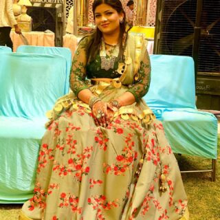 Weddings are so blissful 🥰

#indianwedding #weddingseason #alldressedup #blingbling #thevibrantbirdie #subtlemakeup #makeupandwakeup #potd